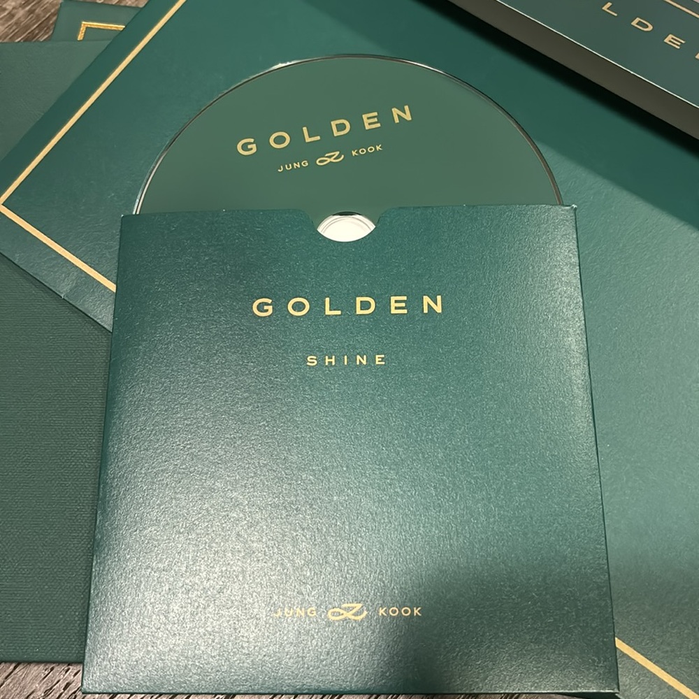BTS Jungkook Golden Album SHINE - Picture 3 of 5